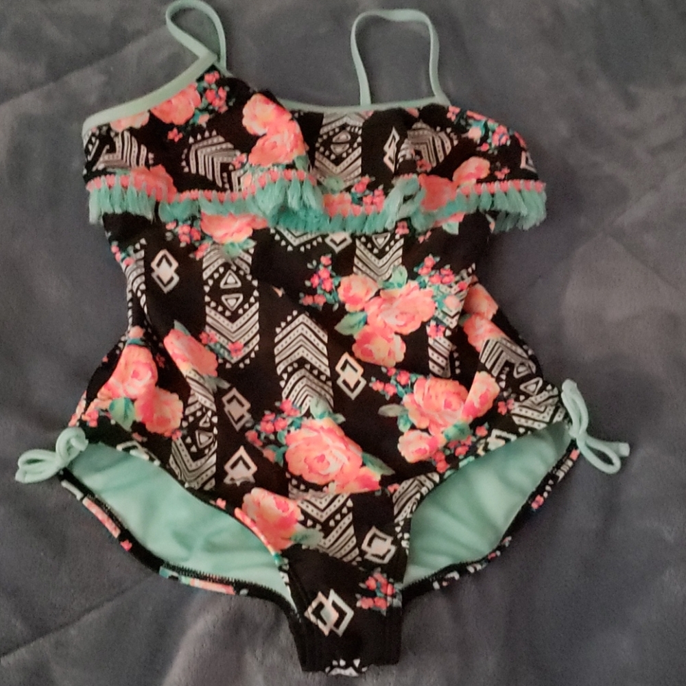 Girl's one piece swimsuit